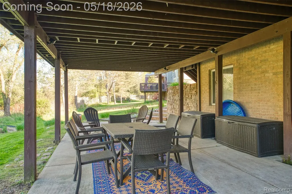 185 Columbia Drive South Lyon City MI 48178