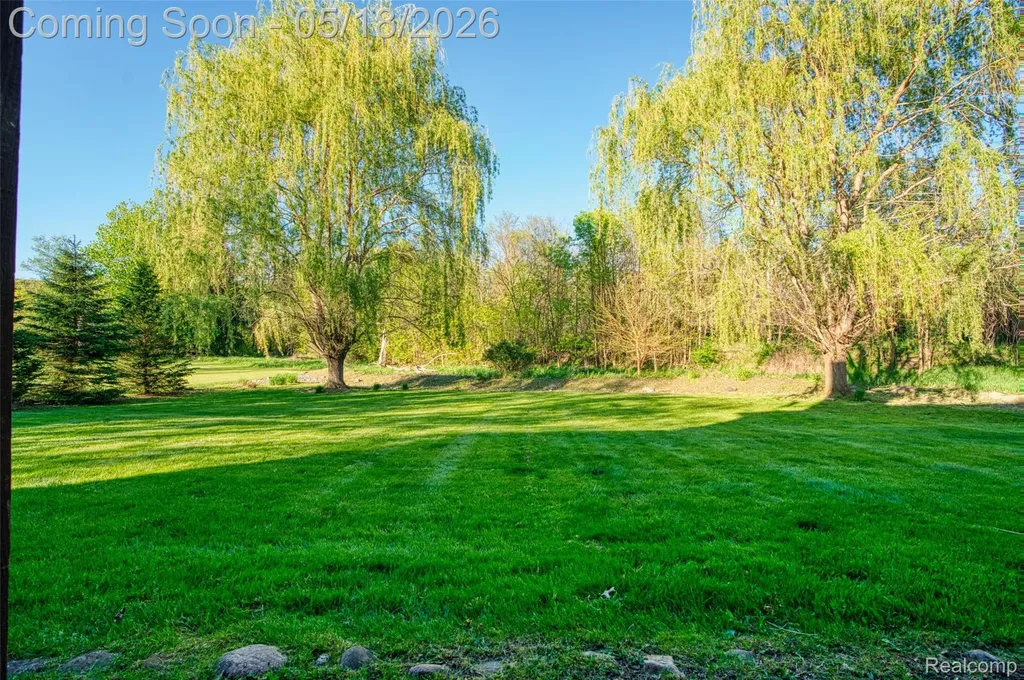 185 Columbia Drive South Lyon City MI 48178