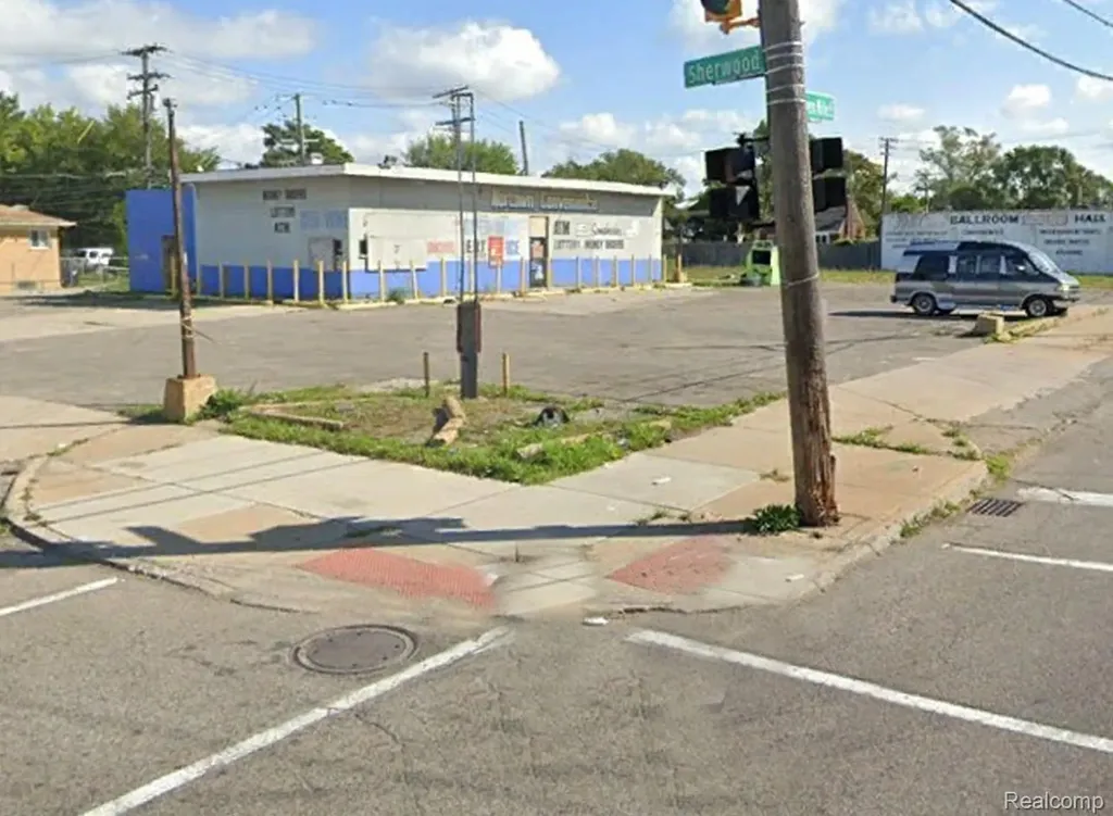 6701 E 7 Mile Road Detroit City MI 48234