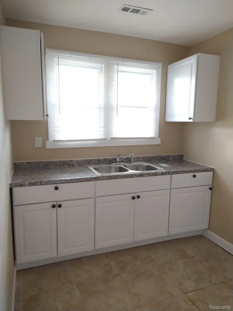 13340 Hartwell Street Detroit City MI 48227