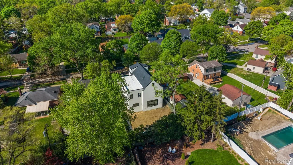 1845 Humphrey Avenue Birmingham City MI 48009