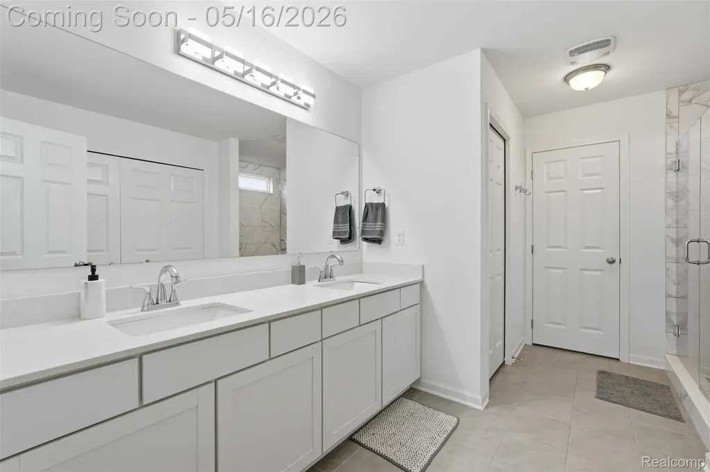 58679 Falabella Drive Lyon Charter Township MI 48178