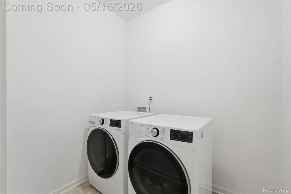 58679 Falabella Drive Lyon Charter Township MI 48178