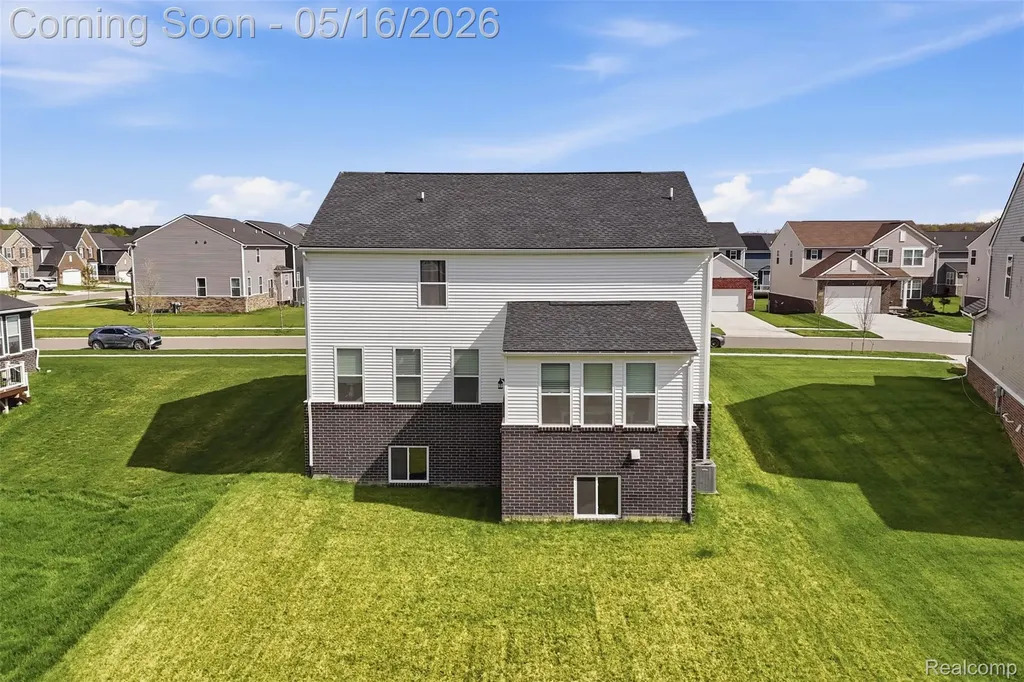 58679 Falabella Drive Lyon Charter Township MI 48178