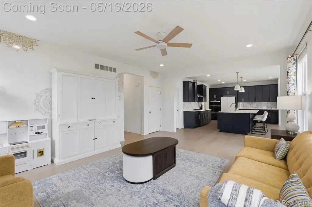58679 Falabella Drive Lyon Charter Township MI 48178