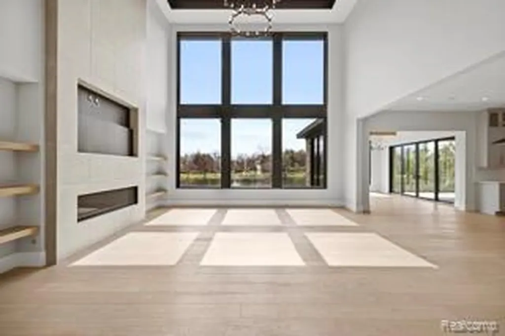 4592 Pinnacle Boulevard Oakland Charter Township MI 48306