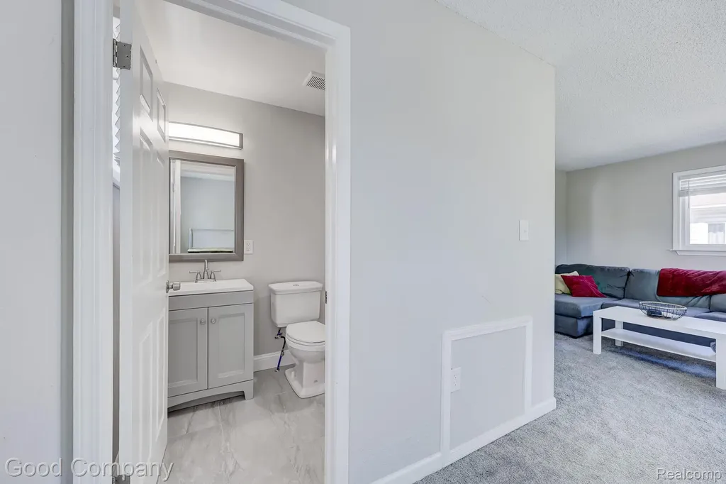 18956 Marlowe Street Detroit City MI 48235