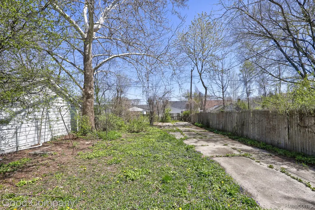 18956 Marlowe Street Detroit City MI 48235
