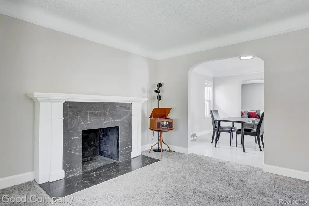 18956 Marlowe Street Detroit City MI 48235