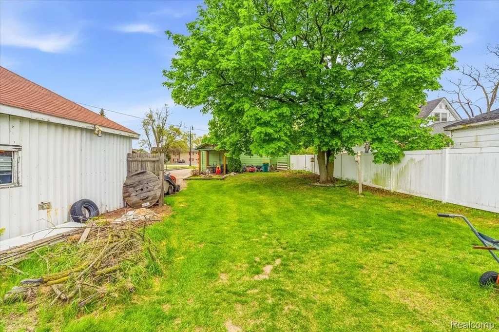 36940 Goddard Road Romulus City MI 48174