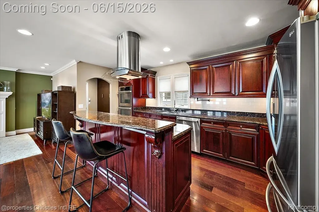 1484 Bird Avenue Birmingham City MI 48009