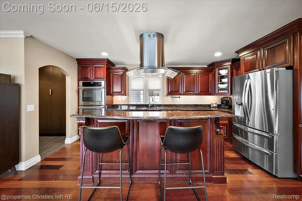 1484 Bird Avenue Birmingham City MI 48009