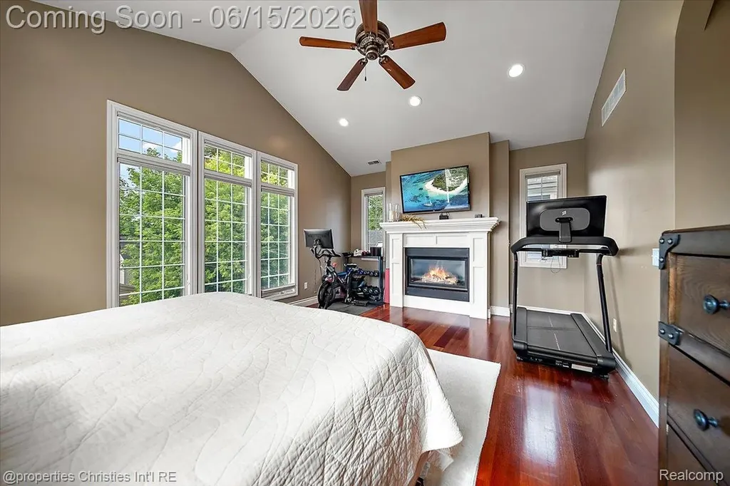 1484 Bird Avenue Birmingham City MI 48009