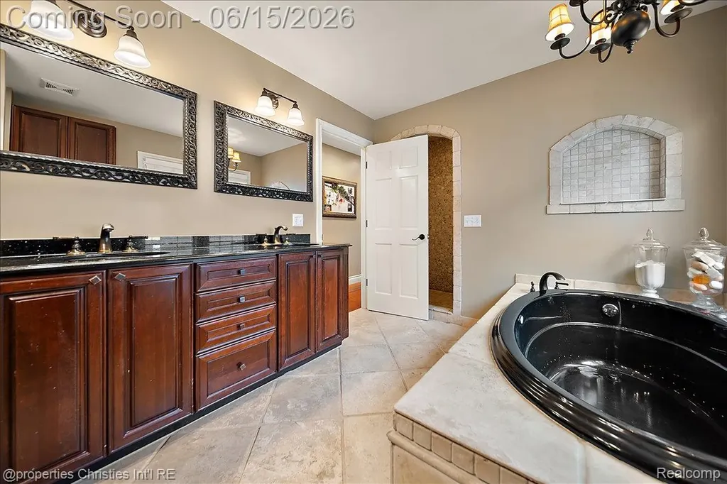 1484 Bird Avenue Birmingham City MI 48009