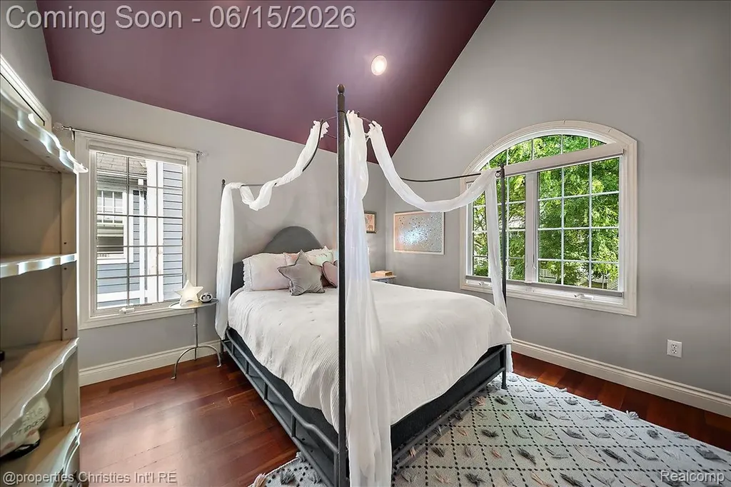 1484 Bird Avenue Birmingham City MI 48009