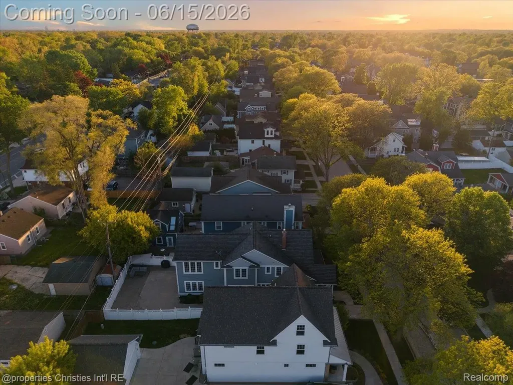 1484 Bird Avenue Birmingham City MI 48009