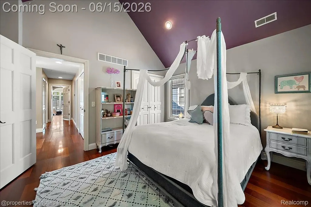 1484 Bird Avenue Birmingham City MI 48009