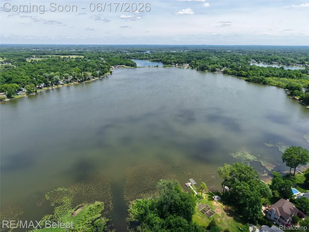 4478 Wood Duck Court Fenton Charter Township MI 48451