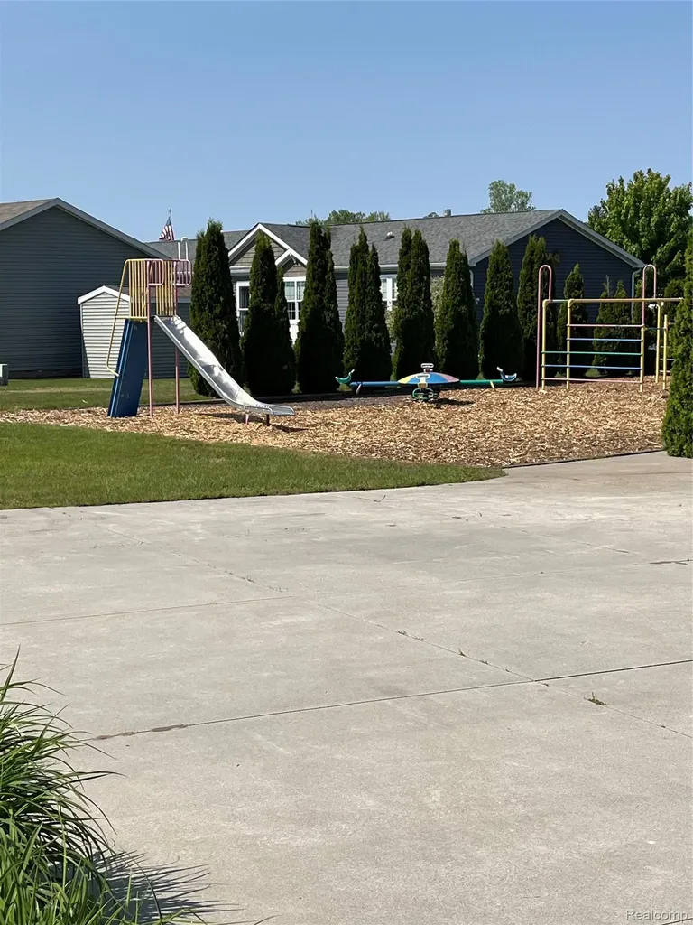 6175 S Branch Lane Kimball Township MI 48074
