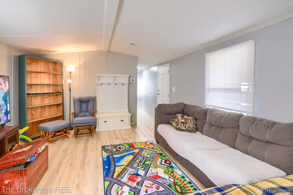 4441 Beechwood Brandon Charter Township MI 48346
