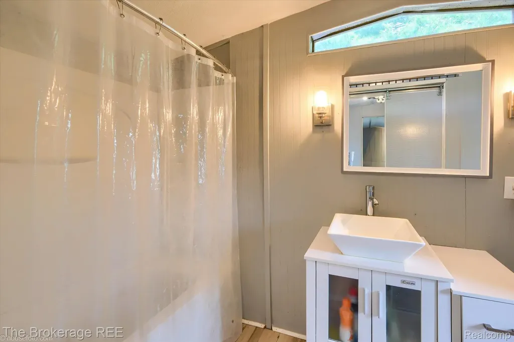 4441 Beechwood Brandon Charter Township MI 48346