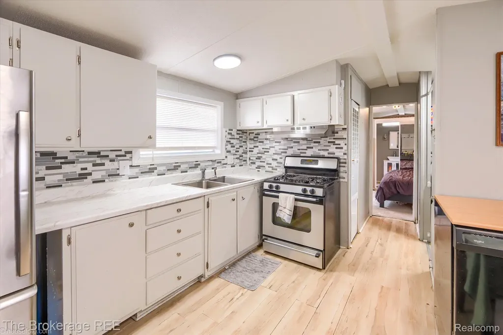 4441 Beechwood Brandon Charter Township MI 48346