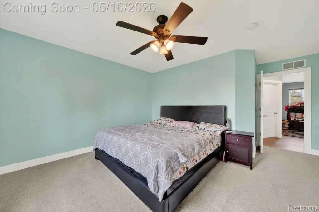 54908 N Grenelefe Circle W Lyon Charter Township MI 48178
