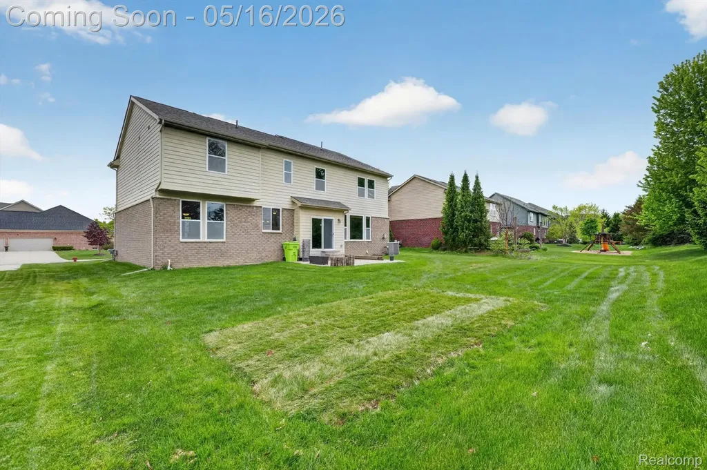 54908 N Grenelefe Circle W Lyon Charter Township MI 48178