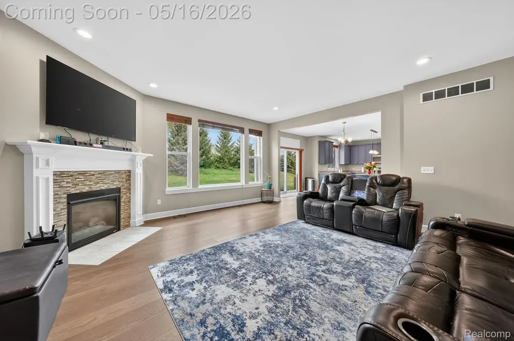54908 N Grenelefe Circle W Lyon Charter Township MI 48178