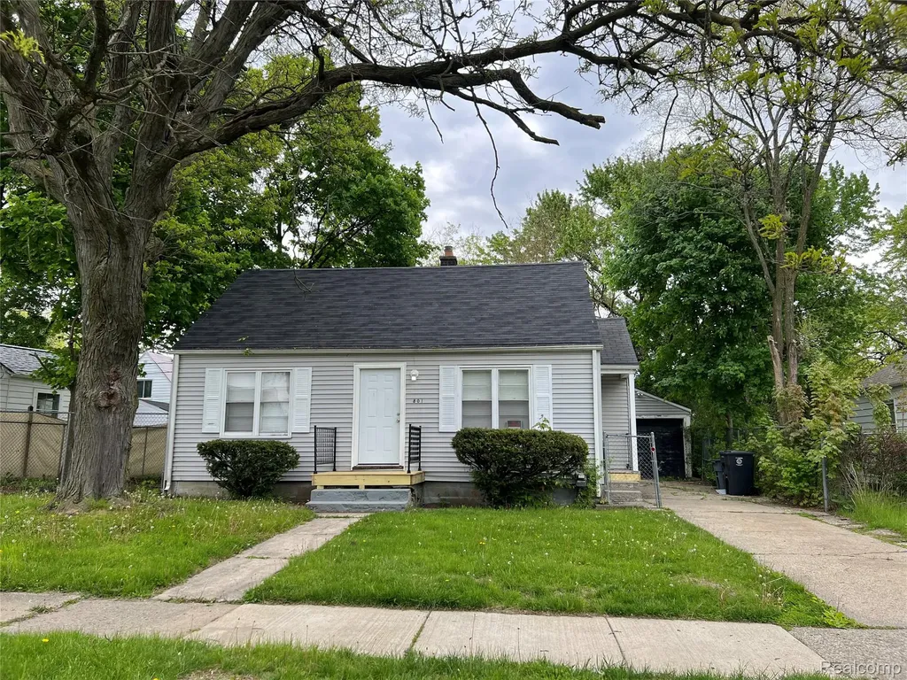 801 Hubbard Avenue Flint City MI 48503