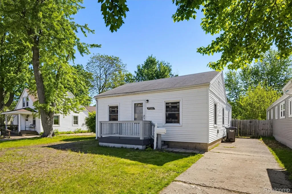 27320 Hampden Street Madison Heights City MI 48071