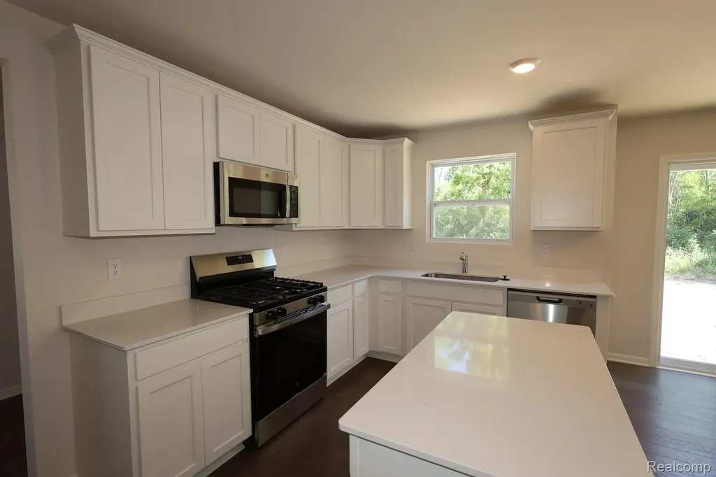 4222 Cedar Lane Grand Blanc Charter Township MI 48439