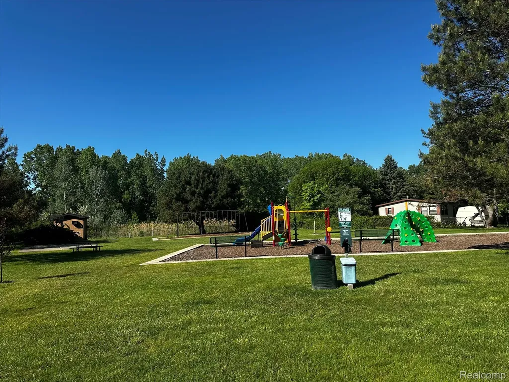 14559 Keswick Drive Shelby Charter Township MI 48315