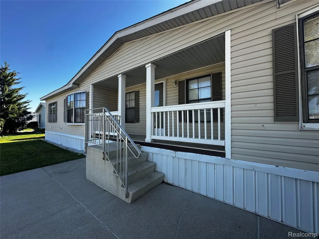 14559 Keswick Drive Shelby Charter Township MI 48315