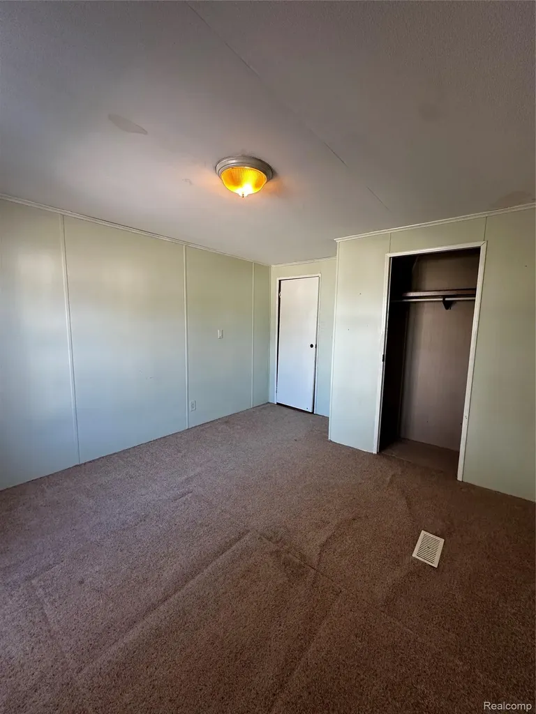 14559 Keswick Drive Shelby Charter Township MI 48315