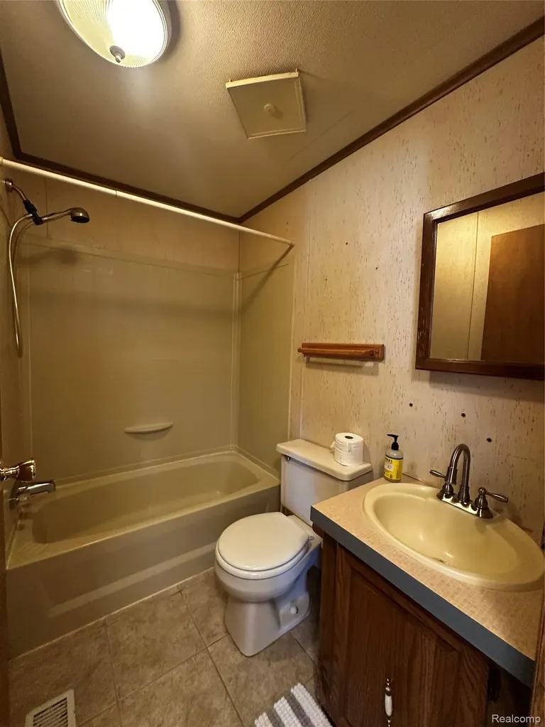 14559 Keswick Drive Shelby Charter Township MI 48315