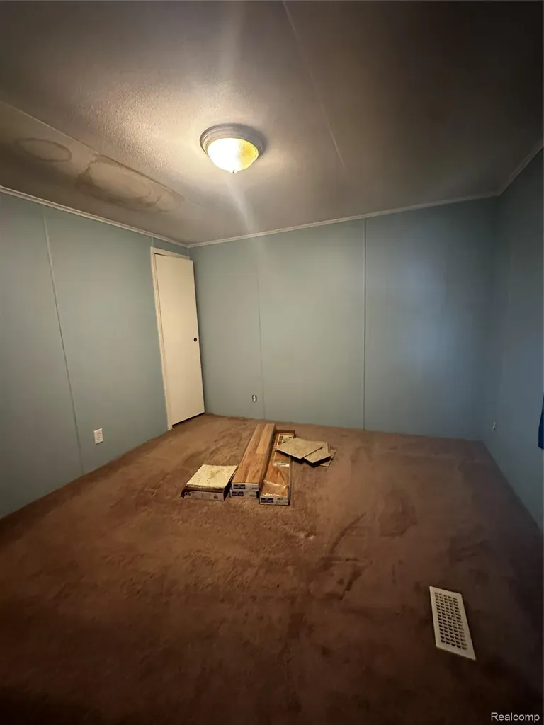 14559 Keswick Drive Shelby Charter Township MI 48315