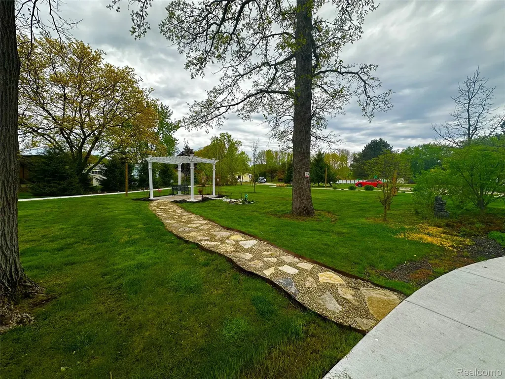 14559 Keswick Drive Shelby Charter Township MI 48315