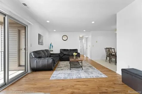 43220 Fountain Drive Sterling Heights City MI 48313