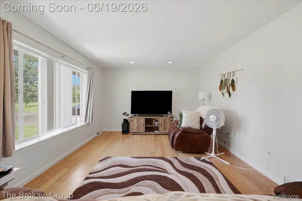 4495 Groveland Road Groveland Township MI 48462