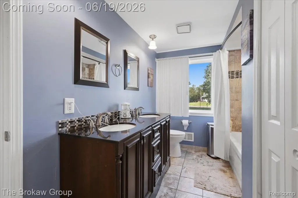 4495 Groveland Road Groveland Township MI 48462