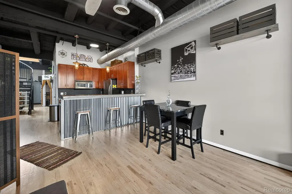3139 Woodward Avenue Detroit City MI 48201
