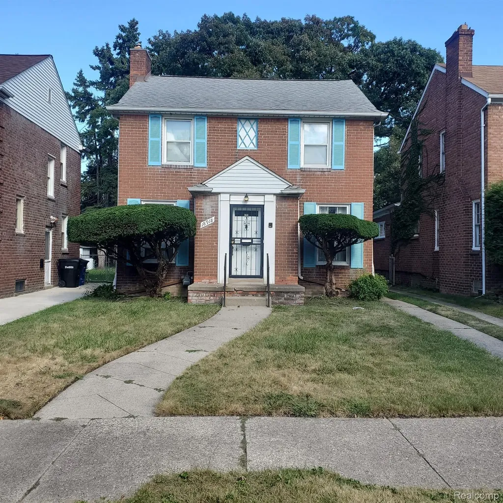 18918 Hartwell Street Detroit City MI 48235