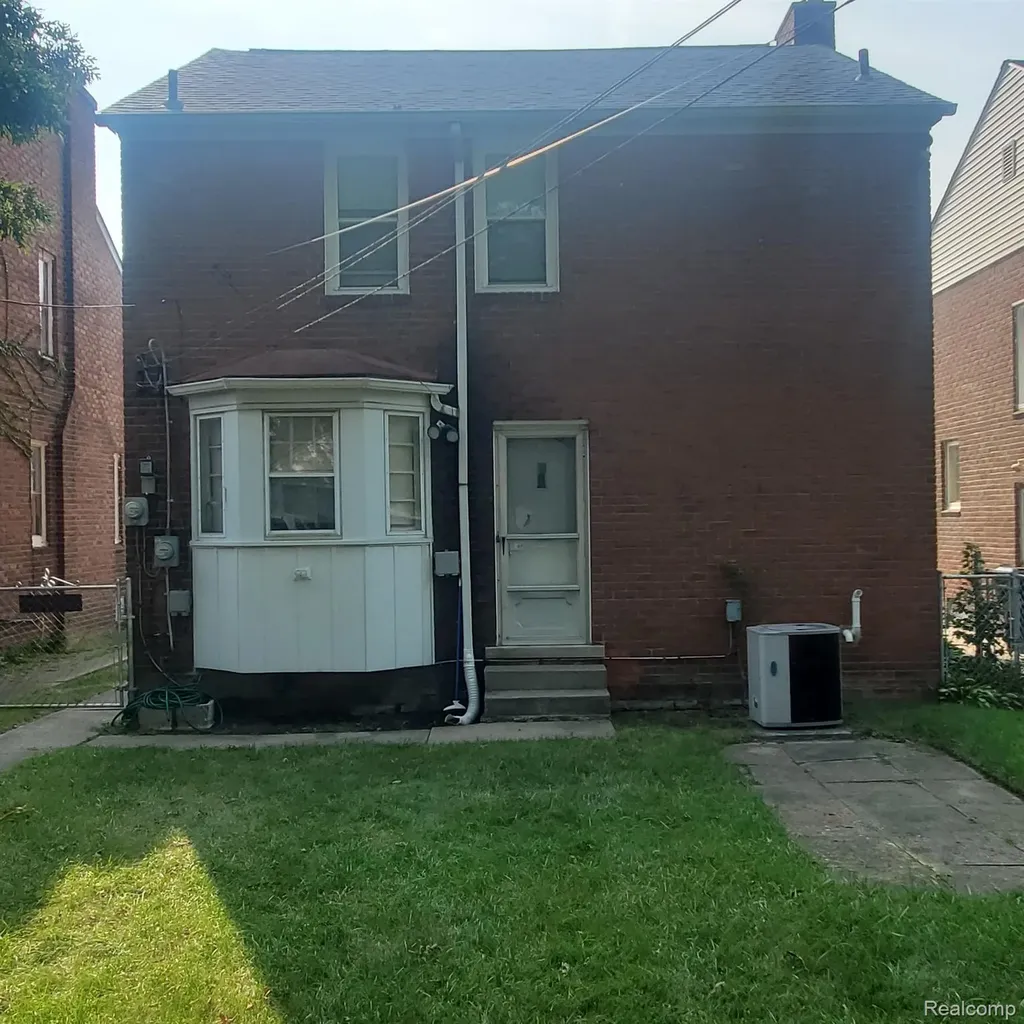 18918 Hartwell Street Detroit City MI 48235
