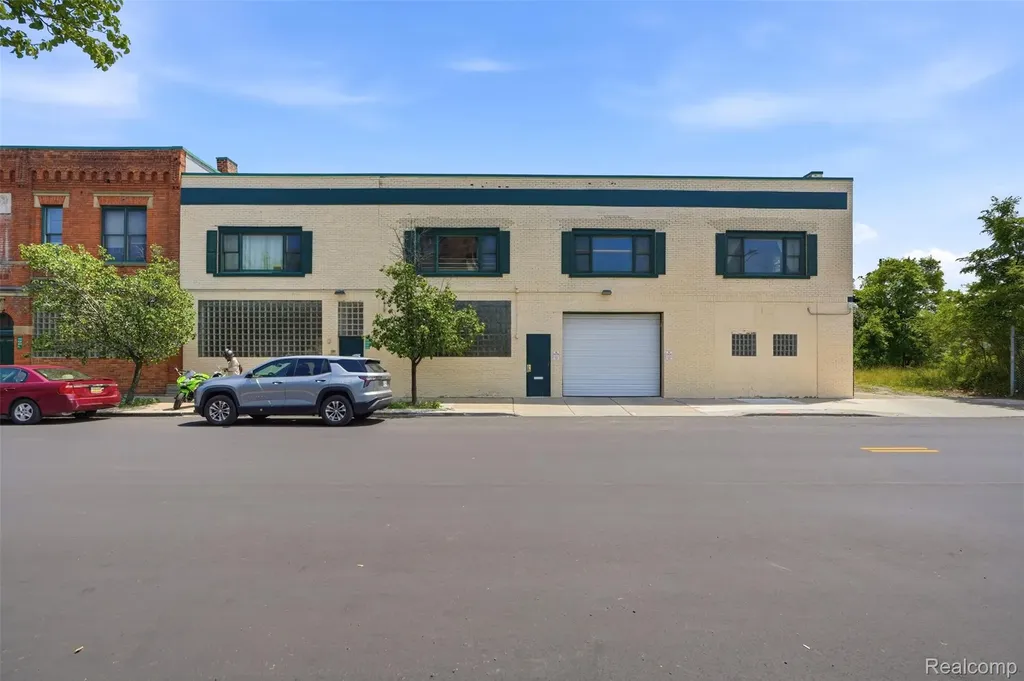 436 E Milwaukee Street Detroit City MI 48202