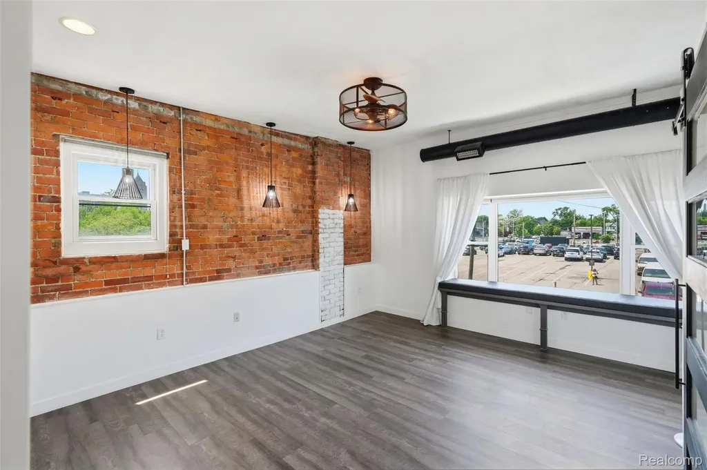436 E Milwaukee Street Detroit City MI 48202