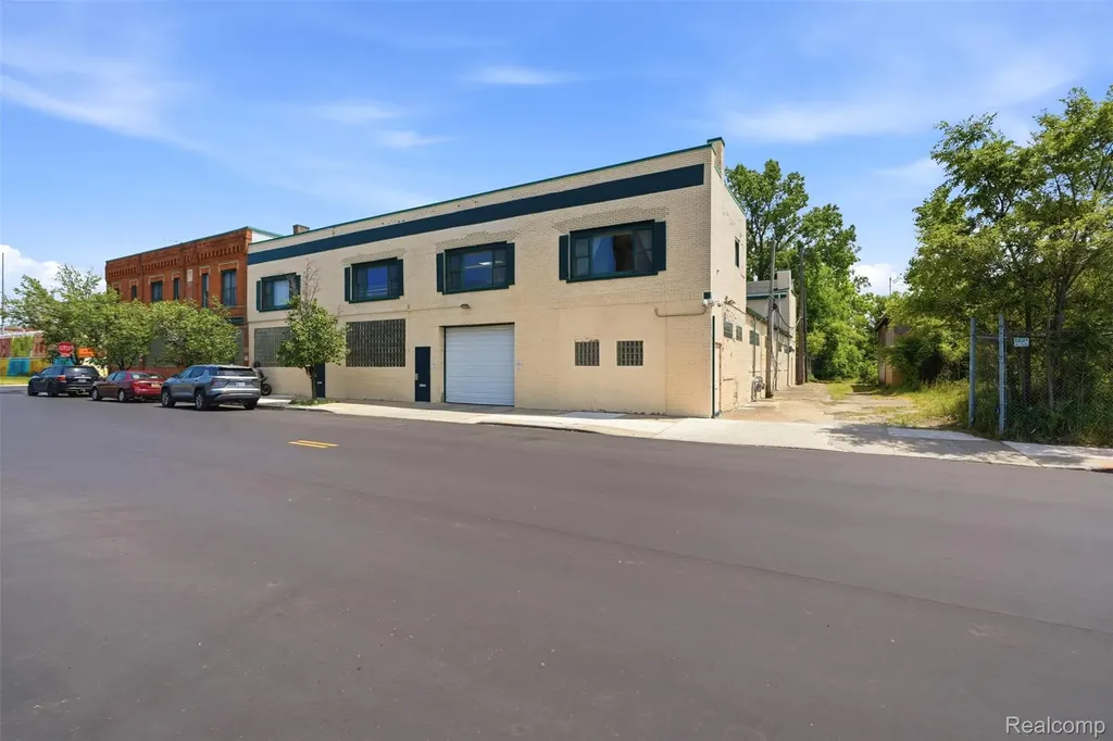 436 E Milwaukee Street Detroit City MI 48202