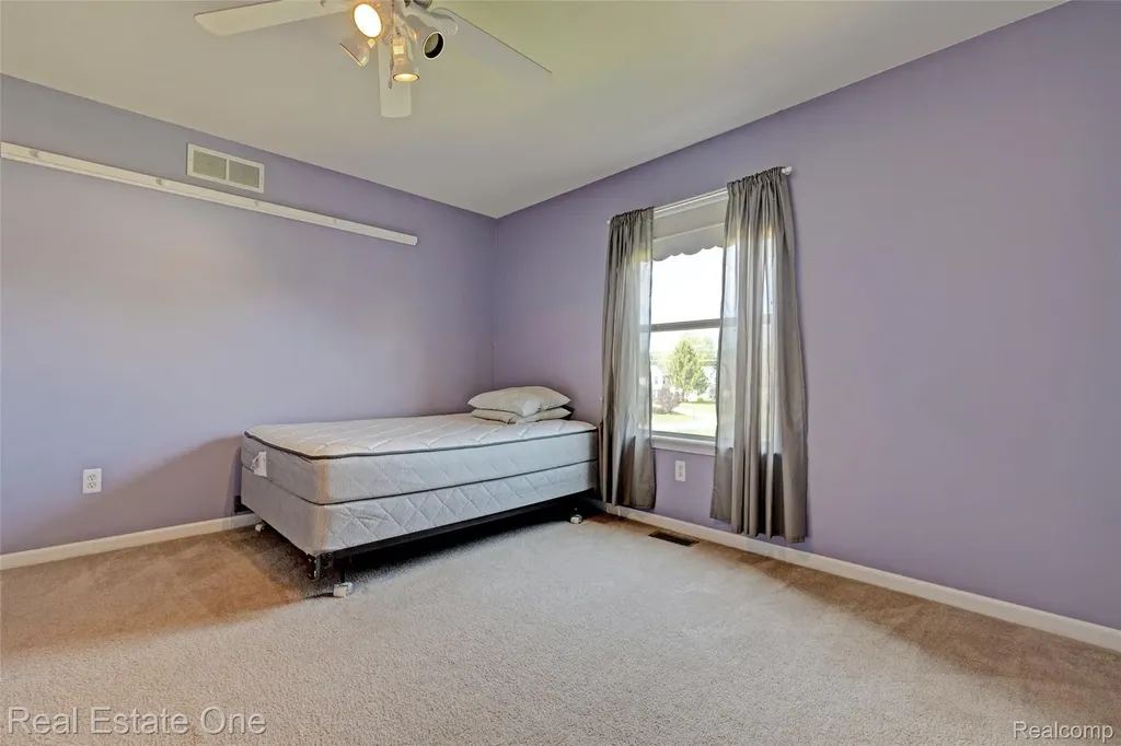 2338 Malena Lane Oxford Charter Township MI 48371