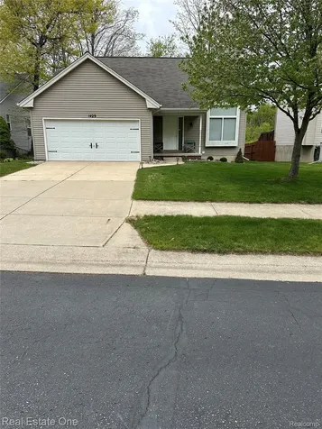 1429 Sherwood Forest Court Waterford Charter Township MI 48327