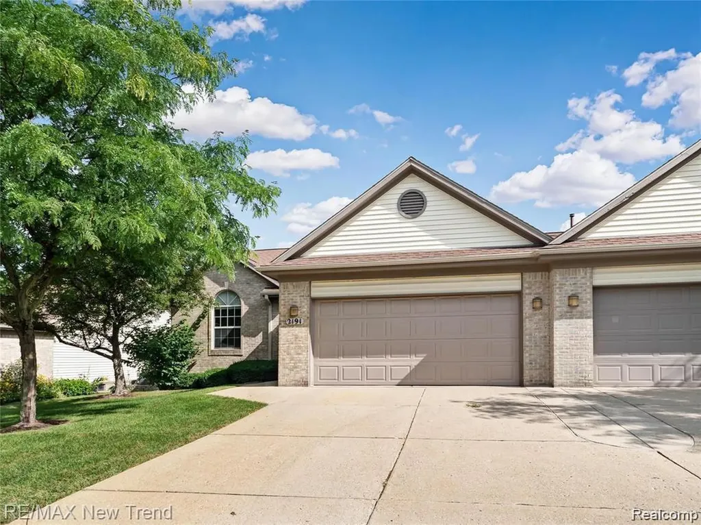 2191 Pleasant Drive Commerce Charter Township MI 48390